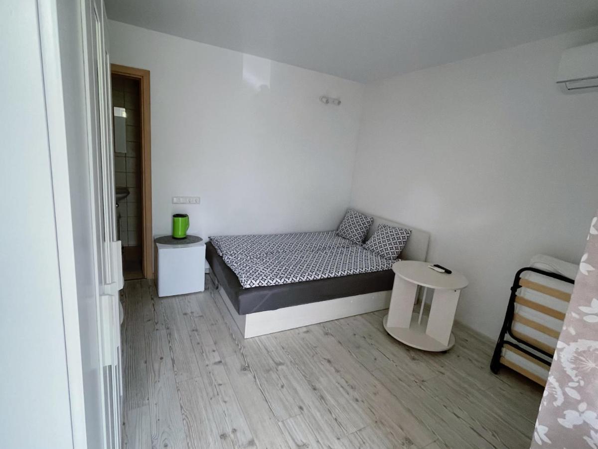Poilsis Dzuku 10 A Hotel Palanga Exterior foto